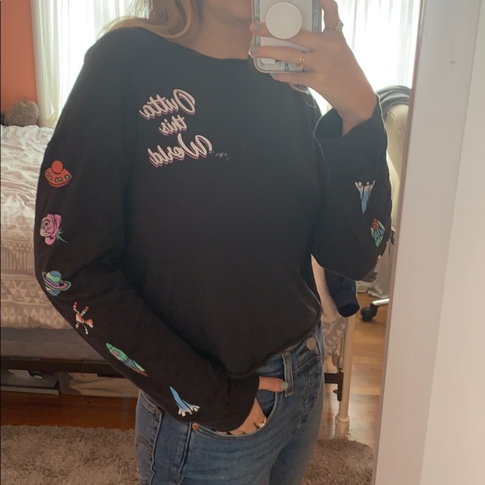 Long sleeve tee